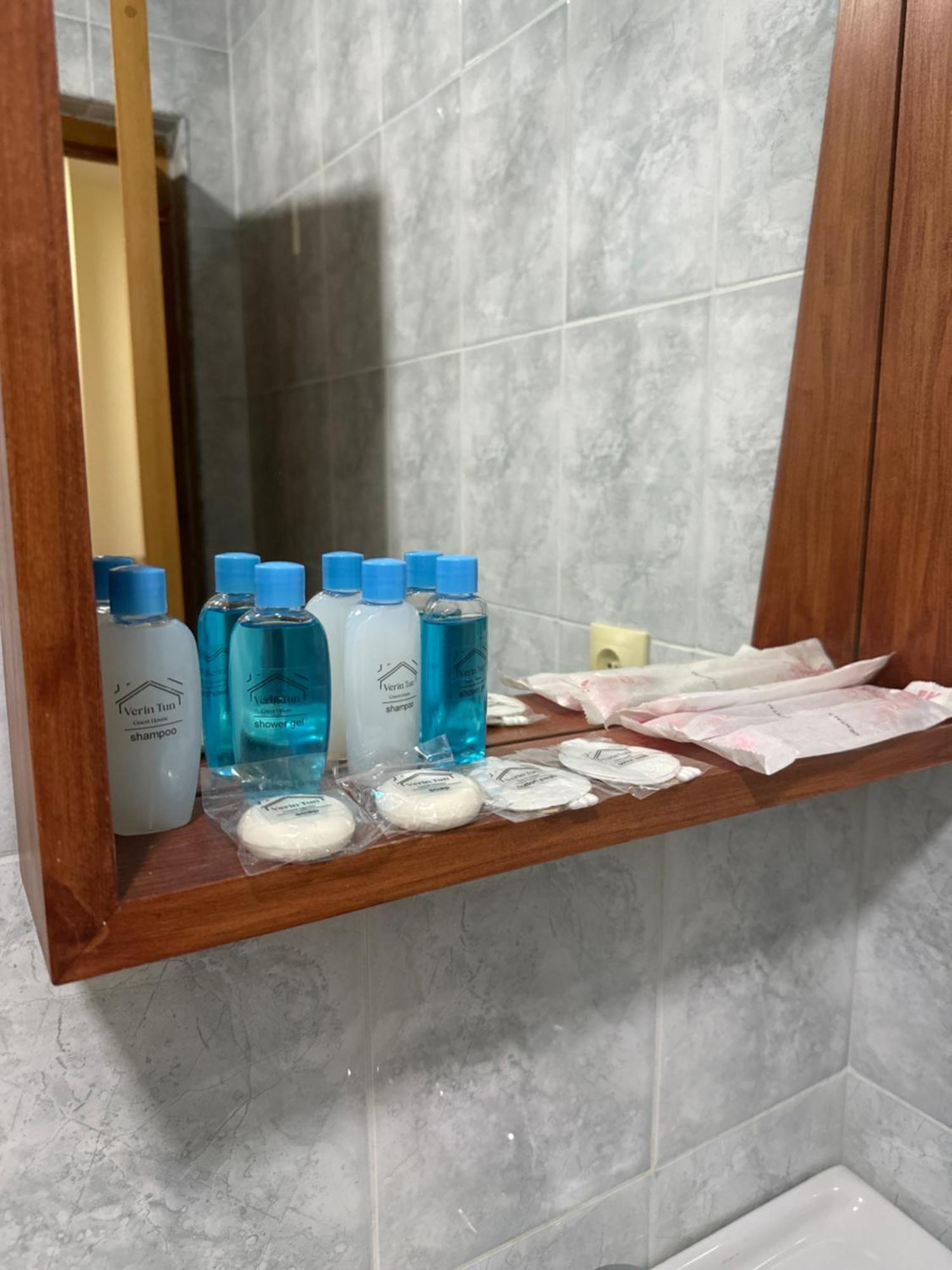 Verin Tun Dilidzjan Buitenkant foto